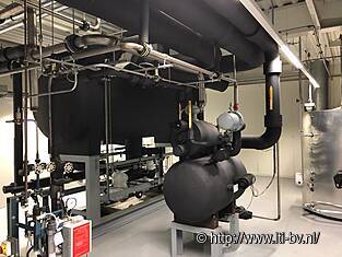 insulated ECO open flash with at HR2 float regulator at an ammonia plant in the Netherlands