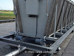 HR2 highside float regulators at v-shape condensator by van Kempen NL