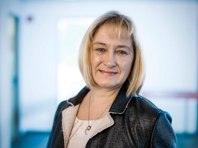 Elke Pietrzik - Procesamiento de servicios