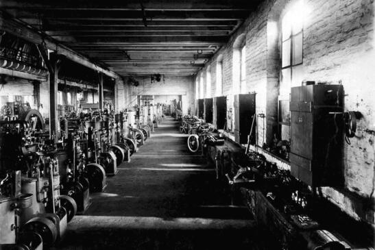 Compressor assembly around 1925
